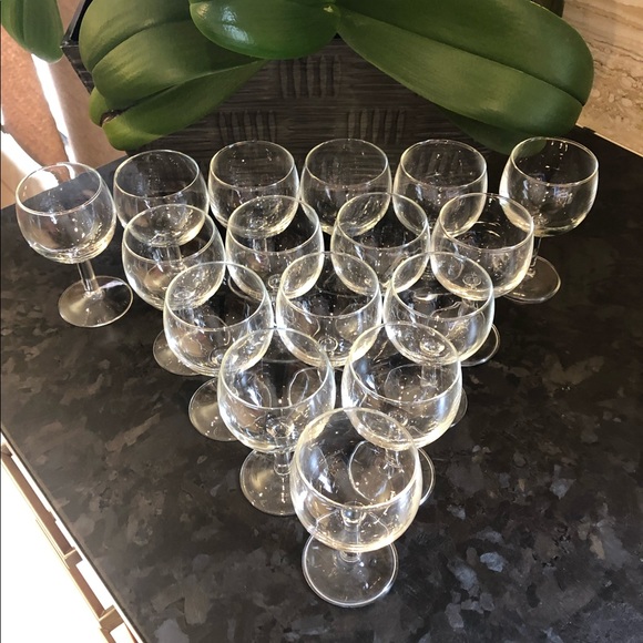 Wine Glasses - Set of 8 - Picture 2 of 5